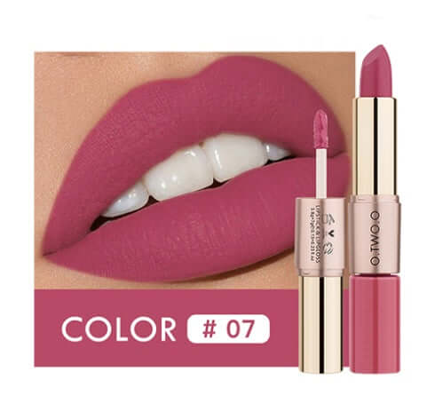 Lip gloss and lipstick in color #07 on model's lips, showcasing natural, long-lasting effect with vibrant color.
