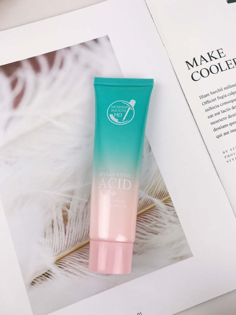 Hyaluronic Acid moisturizing facial care product in a tube, designed for universal skin types.